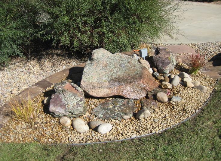 Bubbling moss rock
